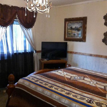 Black Bear Motel Davenport Экстерьер фото